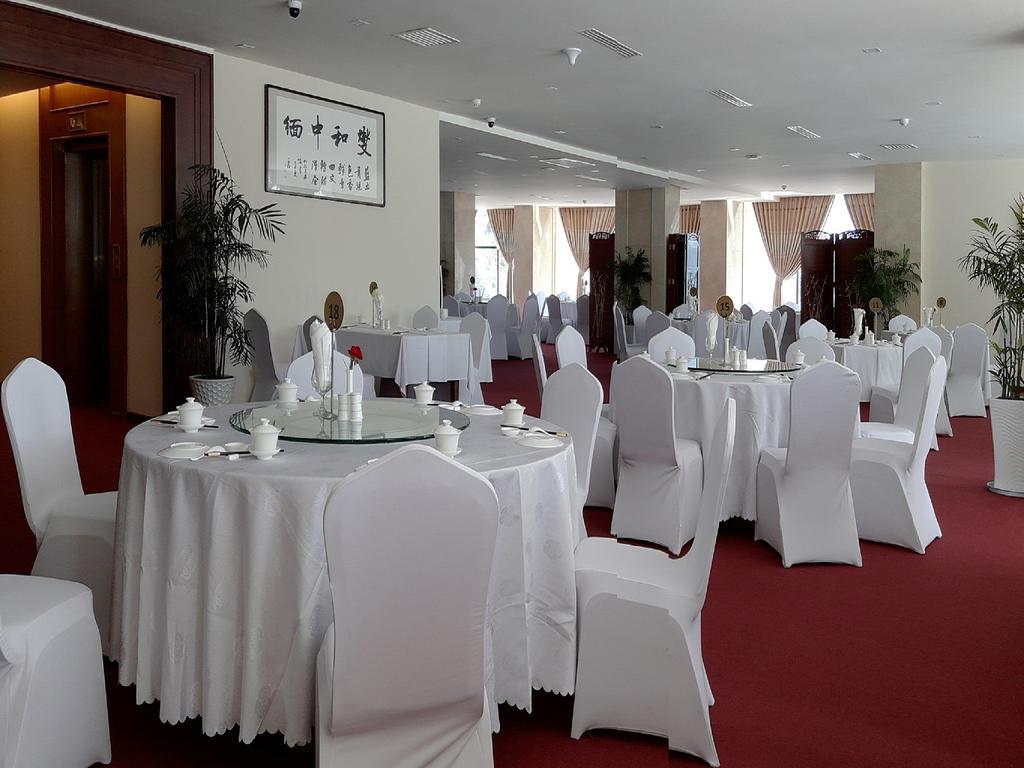 יאנגון Jasmine Palace מראה חיצוני תמונה