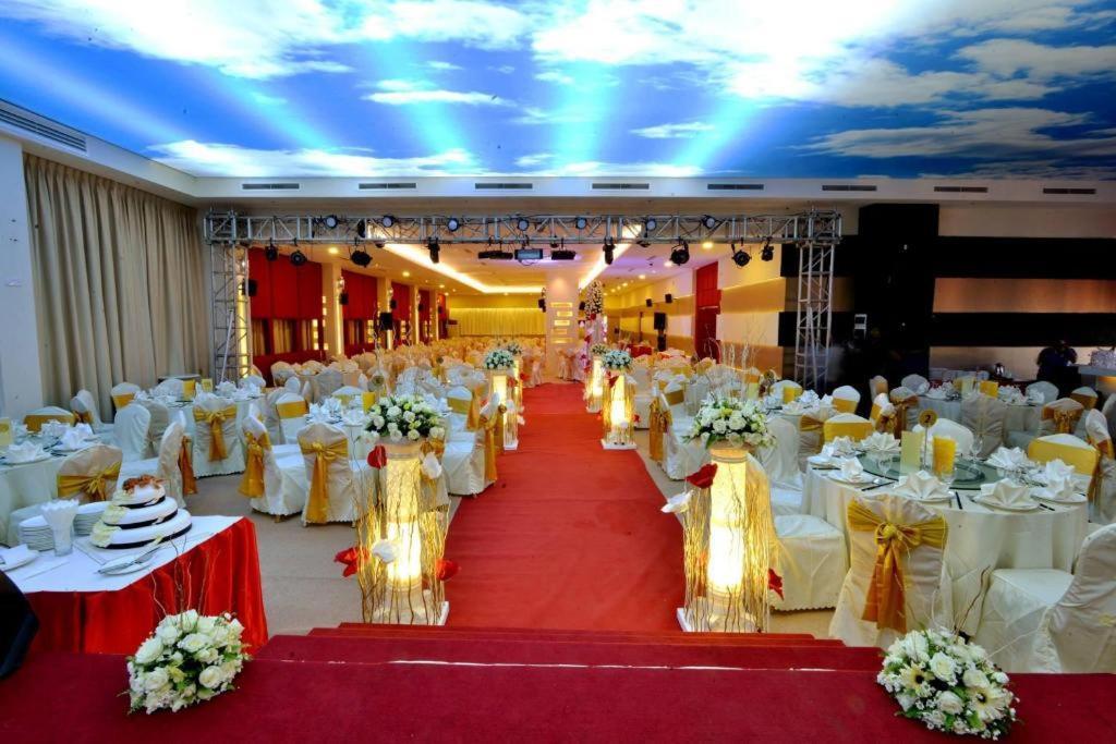 יאנגון Jasmine Palace מראה חיצוני תמונה