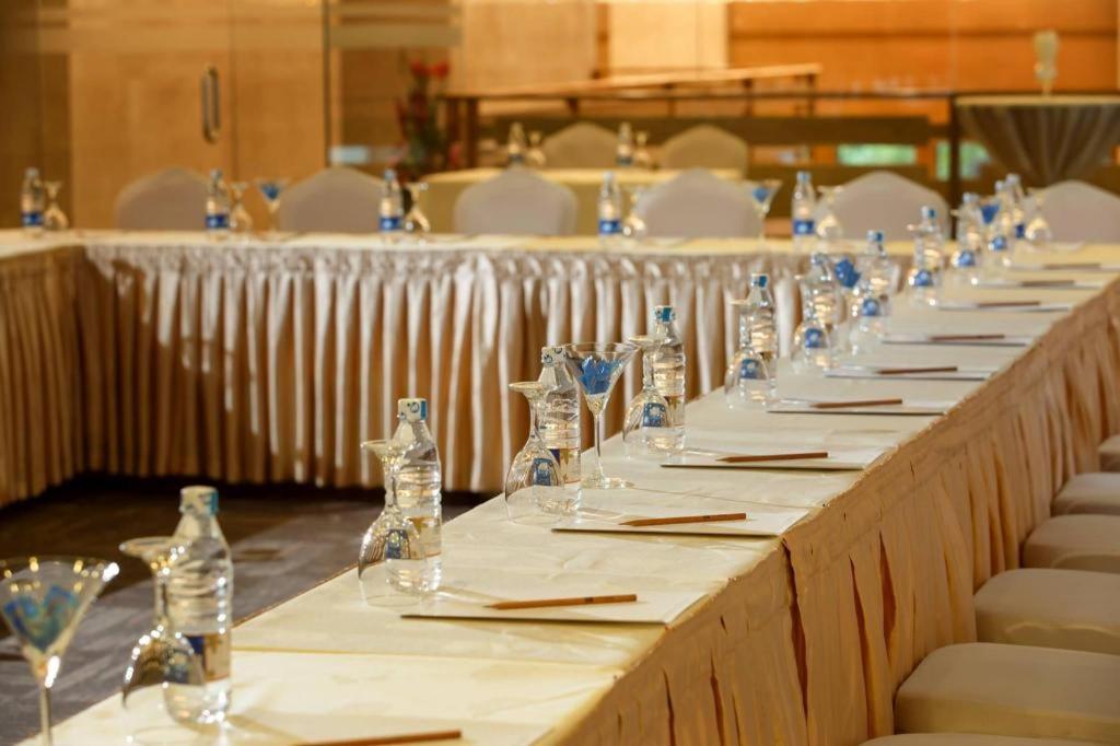 יאנגון Jasmine Palace מראה חיצוני תמונה