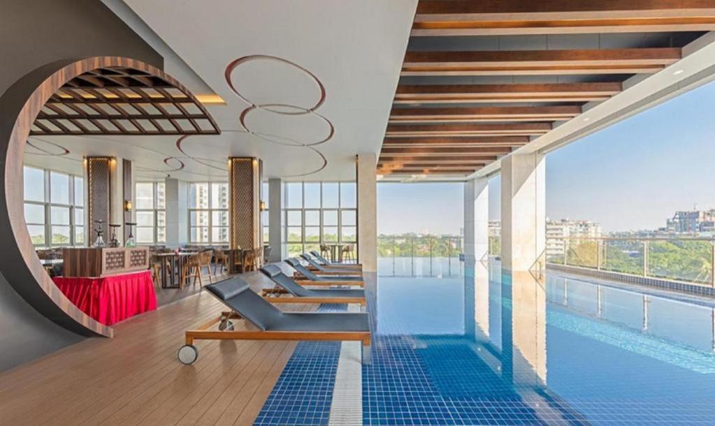 יאנגון Jasmine Palace מראה חיצוני תמונה