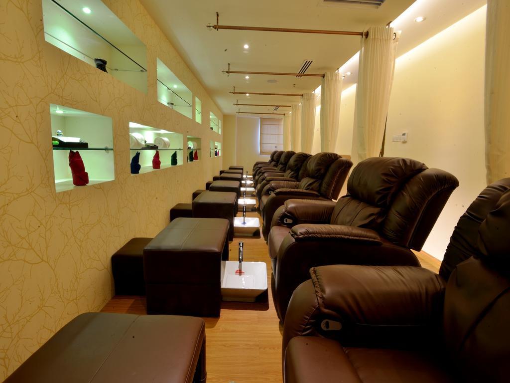 יאנגון Jasmine Palace מראה חיצוני תמונה